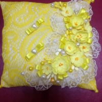 Подушка для колец на свадьбу. Желтая с цветами Арт 128