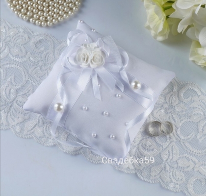 Свадебная подушка для колец в белом цвете Арт 153