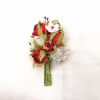 Бутоньерка в красном цвете для жениха Арт 01-26