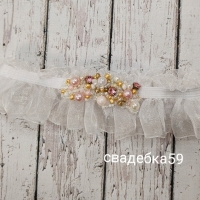 Подвязка на ногу для невесты на свадьбу с розовыми стразами и бусинами Арт 0-84