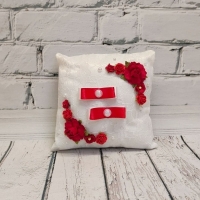 Подушка для колец на свадьбу в красном цвете с цветами Арт 194