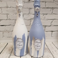 Свадебный декор на бутылки шампанского в пыльно голубом цвете с серебряной поталью, персонализированные, выполним на заказ в любом цвете в краткие сроки Арт 0120
