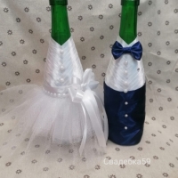 Одежда на бутылки шампанского, на свадьбу, жених и невеста, в бело-синем цвете Арт 0120