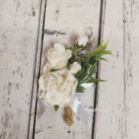 Бутоньерка свадебная для жениха в белом цвете Арт 01-63