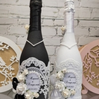 Свадебный декор на бутылки шампанского в бело-черном цвете, персонализированные Арт 0119